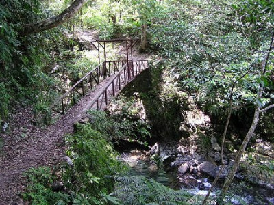 過舊鐵橋，越過得子口溪.jpg